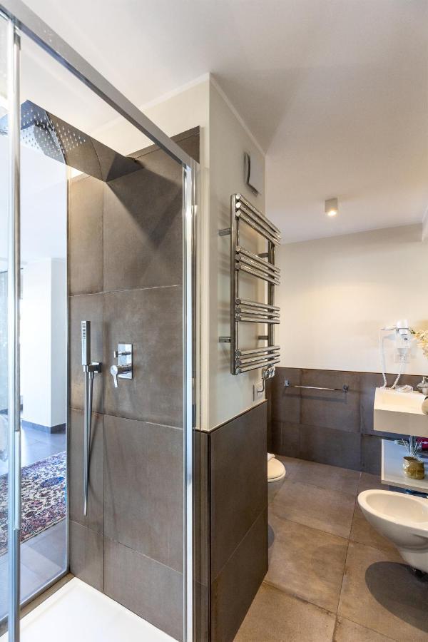 Penthouse With A Panoramic Rooftop In Trastevere With Seasonally Jacuzzi Rom Exterior foto